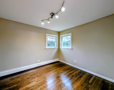 16w780 57th Street - Photo Thumbnail 16