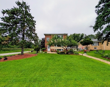 16w780 57th Street - Photo Thumbnail 22