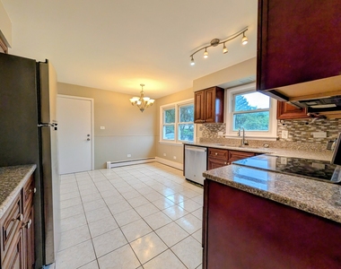 16w780 57th Street - Photo Thumbnail 13