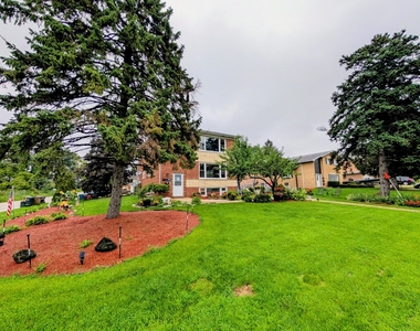 16w780 57th Street - Photo Thumbnail 23