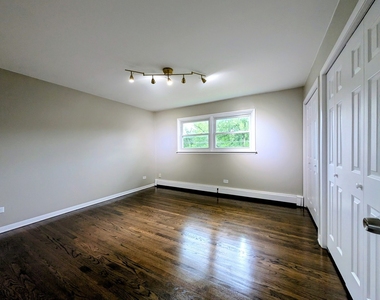 16w780 57th Street - Photo Thumbnail 14