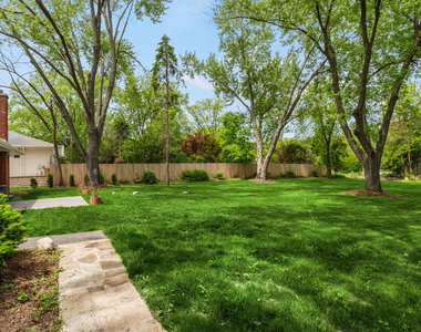 1010 W Elm Street - Photo Thumbnail 25