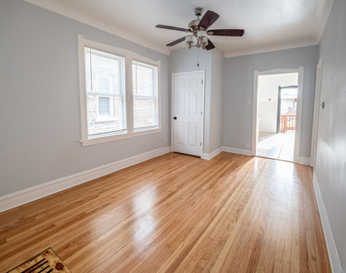 1640 N Linder Avenue - Photo Thumbnail 9
