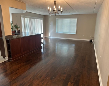 430 S Western Avenue - Photo Thumbnail 2