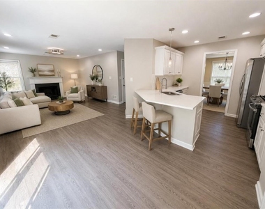 1105 Trumpet Vine Court Se - Photo Thumbnail 11