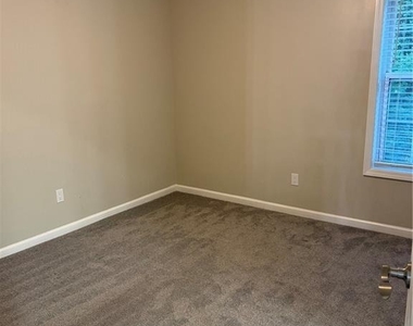 1105 Trumpet Vine Court Se - Photo Thumbnail 31