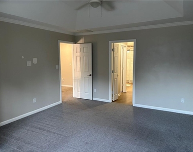 1105 Trumpet Vine Court Se - Photo Thumbnail 18