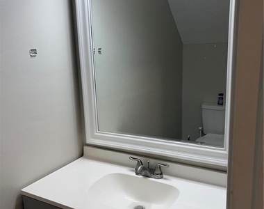 1105 Trumpet Vine Court Se - Photo Thumbnail 14