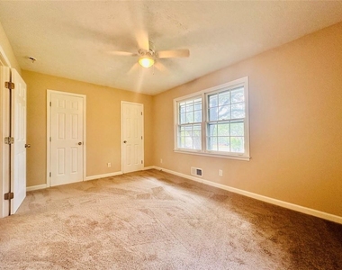 6150 Mallory Road - Photo Thumbnail 9