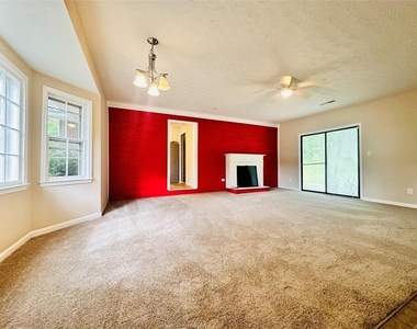 6150 Mallory Road - Photo Thumbnail 6