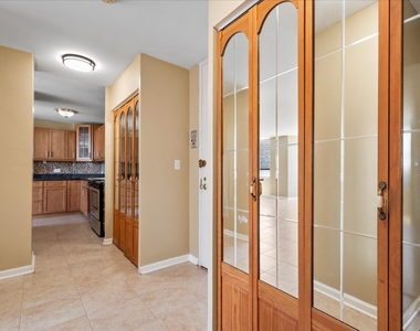 5701 N Sheridan Road - Photo Thumbnail 6