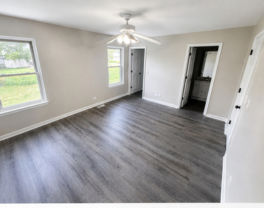 1432 Huntcliff Road - Photo Thumbnail 5