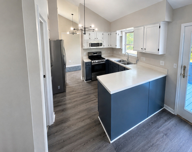 1432 Huntcliff Road - Photo Thumbnail 1