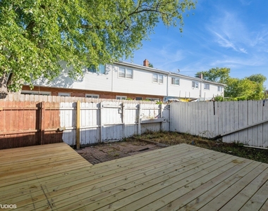 8842 Dee Road - Photo Thumbnail 20