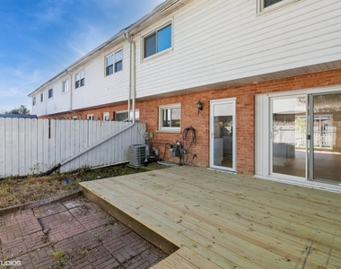 8842 Dee Road - Photo Thumbnail 19