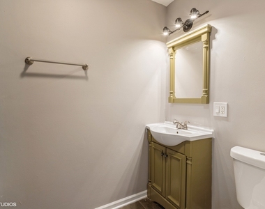 8842 Dee Road - Photo Thumbnail 17