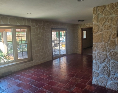 427 Justine Avenue - Photo Thumbnail 11
