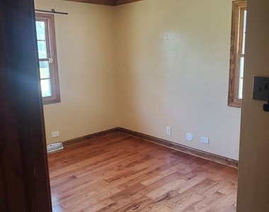 427 Justine Avenue - Photo Thumbnail 16