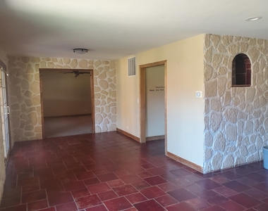 427 Justine Avenue - Photo Thumbnail 12