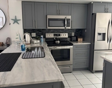 290 Naples Cove Drive - Photo Thumbnail 19