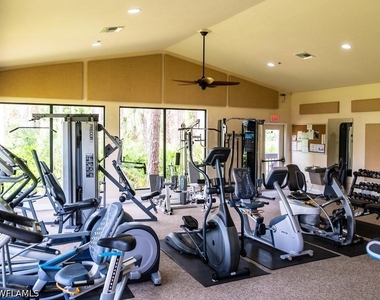 290 Naples Cove Drive - Photo Thumbnail 8