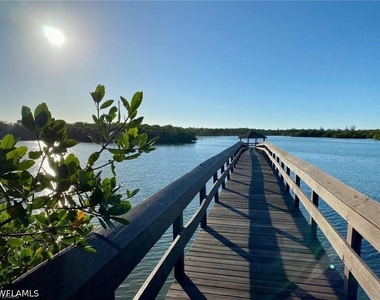 290 Naples Cove Drive - Photo Thumbnail 4