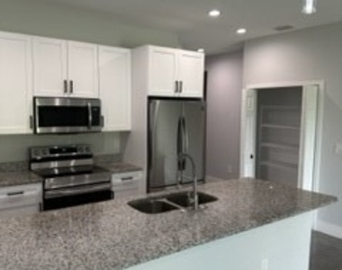2606 Sunniland Boulevard - Photo Thumbnail 5