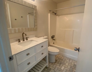 13301 Broadhurst Loop - Photo Thumbnail 9