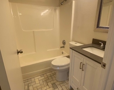 13301 Broadhurst Loop - Photo Thumbnail 11