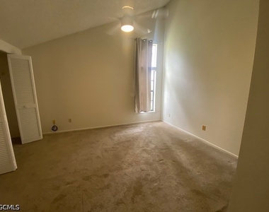 13301 Broadhurst Loop - Photo Thumbnail 10