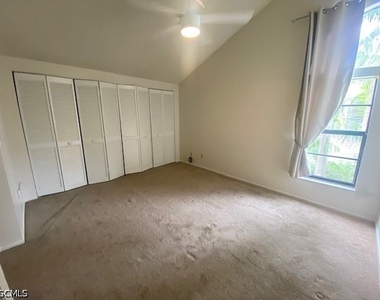 13301 Broadhurst Loop - Photo Thumbnail 8