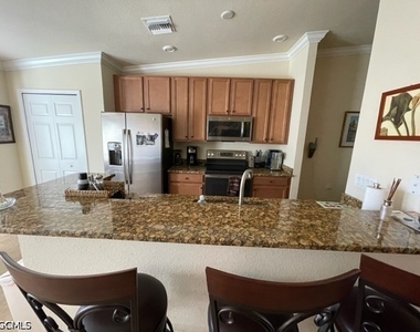 13771 Julias Way - Photo Thumbnail 6