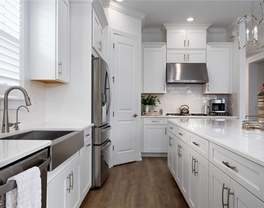 8892 Scarlotti Place - Photo Thumbnail 6