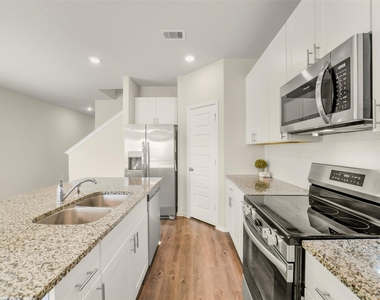 21610 Desert Lily Road - Photo Thumbnail 7