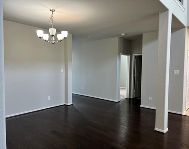 23527 Prato Gardens Lane - Photo Thumbnail 8