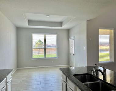 23527 Prato Gardens Lane - Photo Thumbnail 7