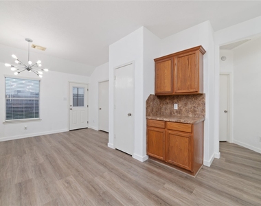 7042 Durango Creek Lane - Photo Thumbnail 14