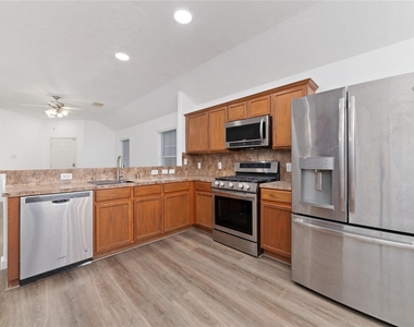 7042 Durango Creek Lane - Photo Thumbnail 12