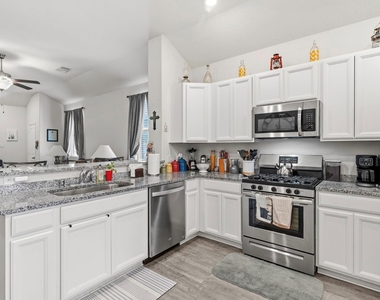14228 Sedona Ridge Drive - Photo Thumbnail 8