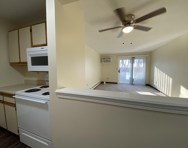 143 Eastern - Photo Thumbnail 15