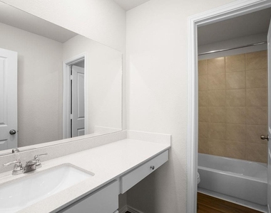 3017 Wood Lily Drive - Photo Thumbnail 7