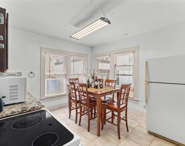 2511 Whitney - Photo Thumbnail 19