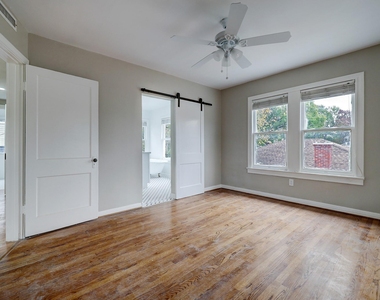 827 Le Green St - Photo Thumbnail 11