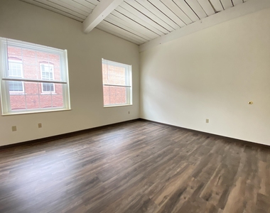 30 Hanover - Photo Thumbnail 15