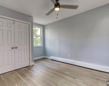 101 Carlton - Photo Thumbnail 17