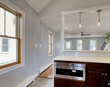 101 Carlton - Photo Thumbnail 9