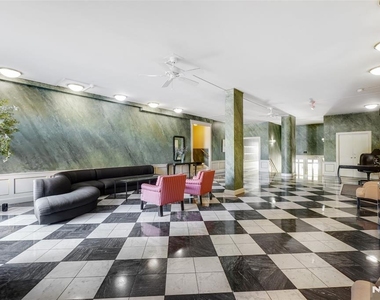 5 Roosevelt - Photo Thumbnail 13
