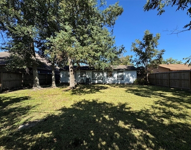 514 Bertloma Street - Photo Thumbnail 22