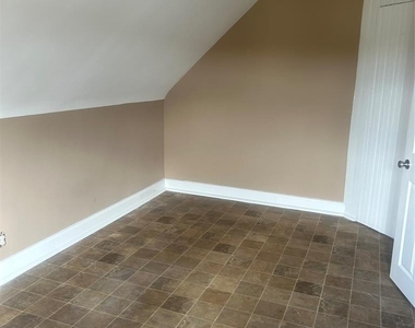 147 Lincoln - Photo Thumbnail 1