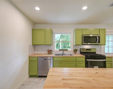 1319 Elm Street - Photo Thumbnail 14
